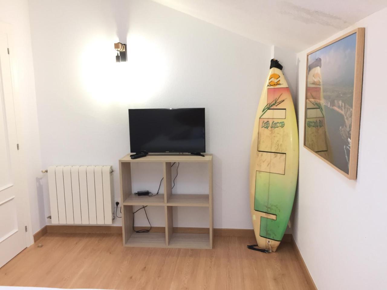 Somo Surfskate Hostel Castañedo Bagian luar foto